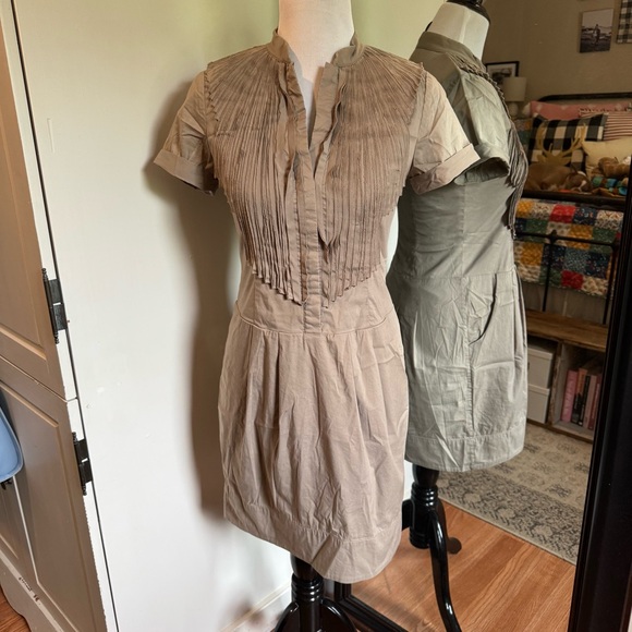 BCBGMaxAzria Dresses & Skirts - BCBGMaxAzria XS Gravel Dress